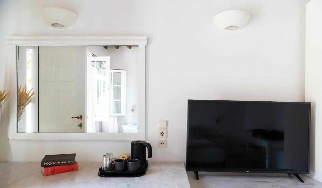 Rhenia Hotel Tourlos Dış mekan fotoğraf